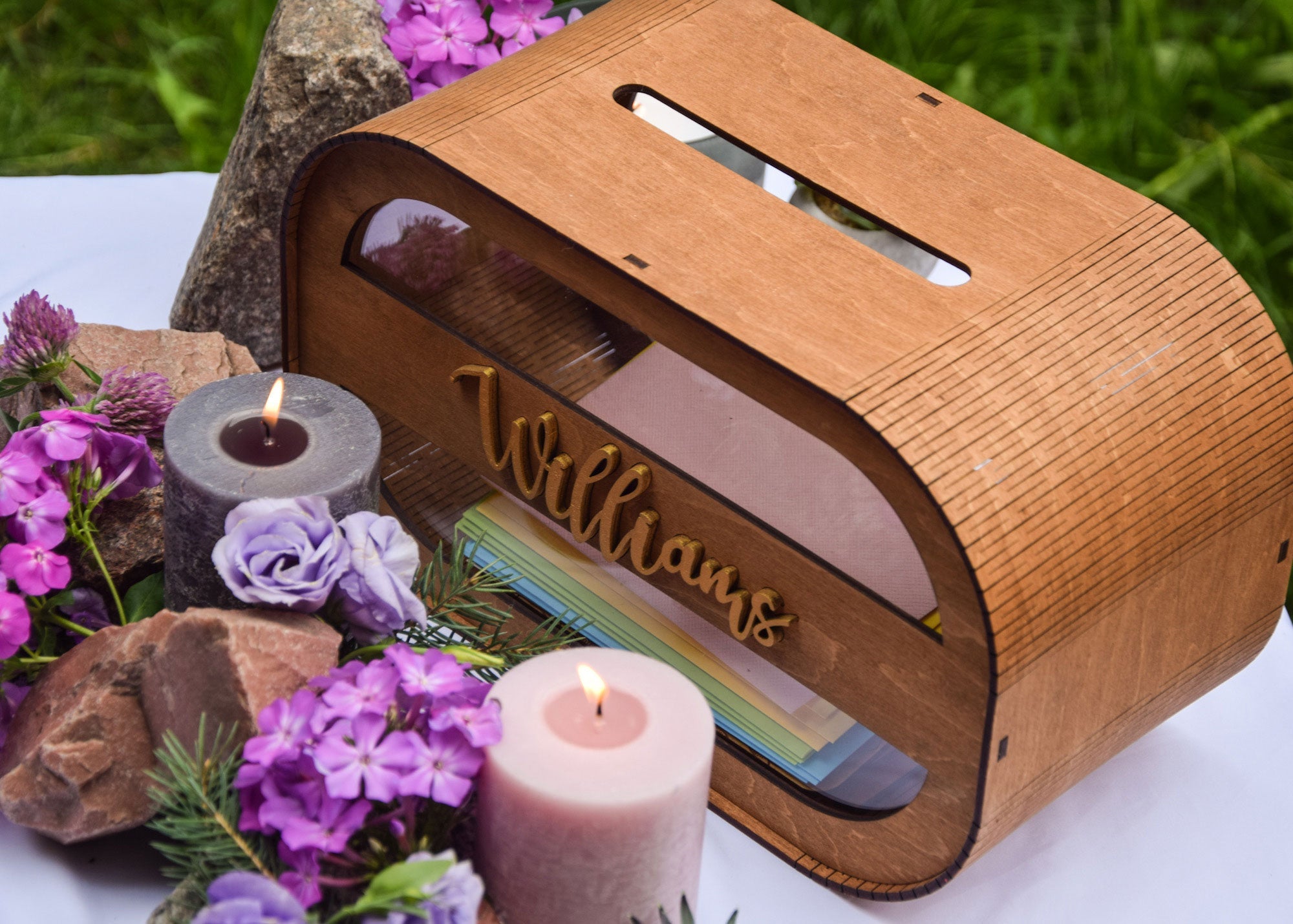 Boîte à cartes personnalisée pour mariage, décor en bois