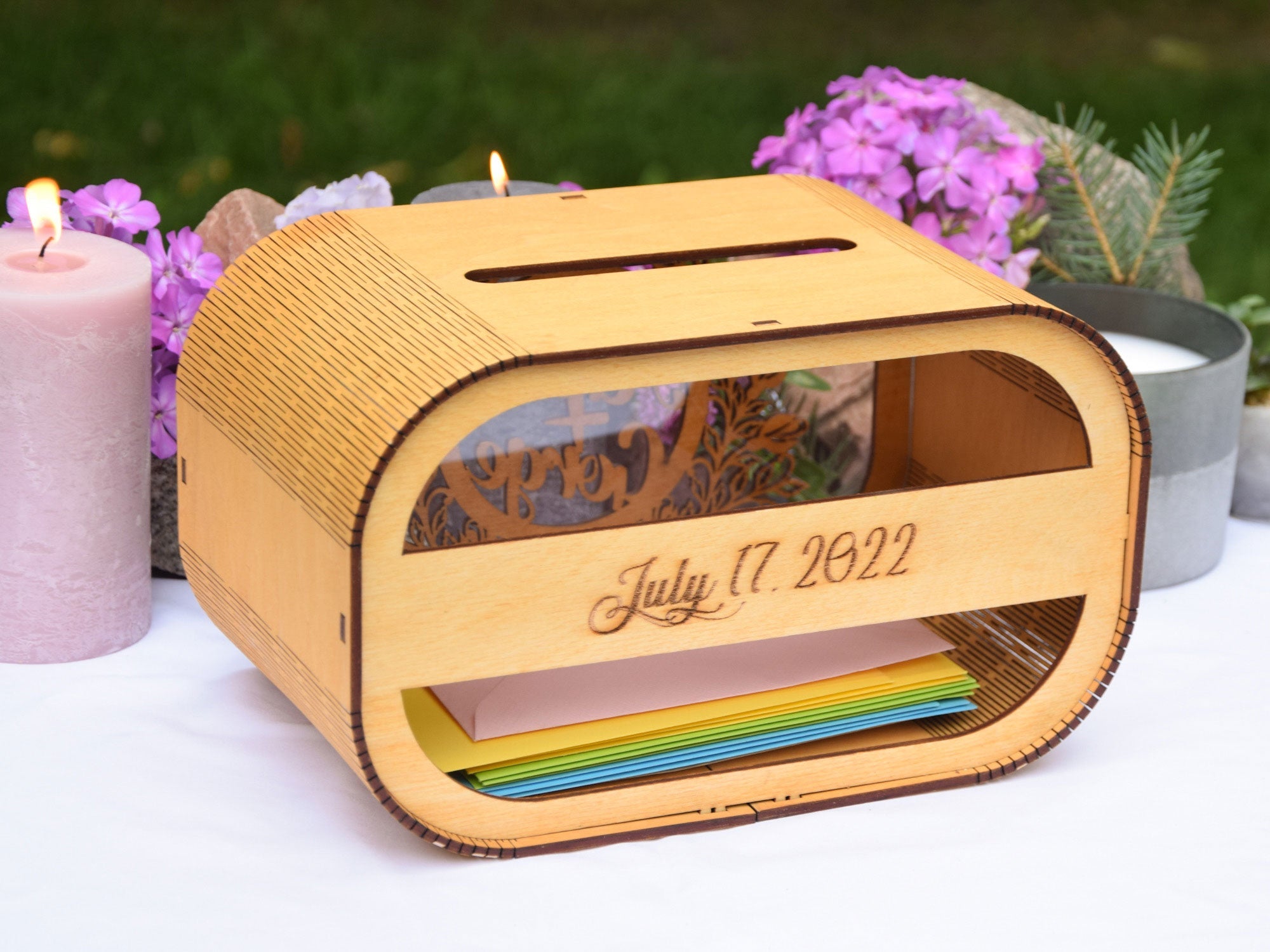 Boîte décorative en bois personnalisée, cadeau gravé au laser